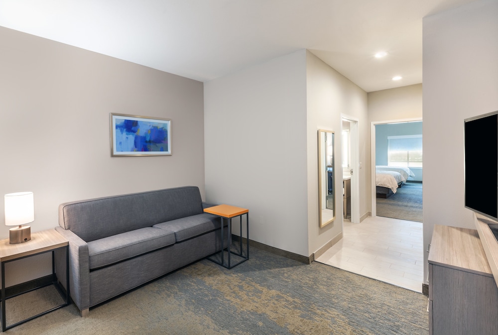Holiday Inn Lubbock South 26/54