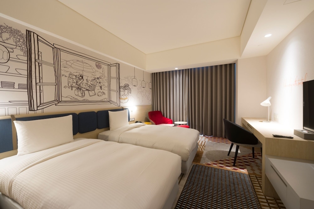 ROOM, TWIN BEDS