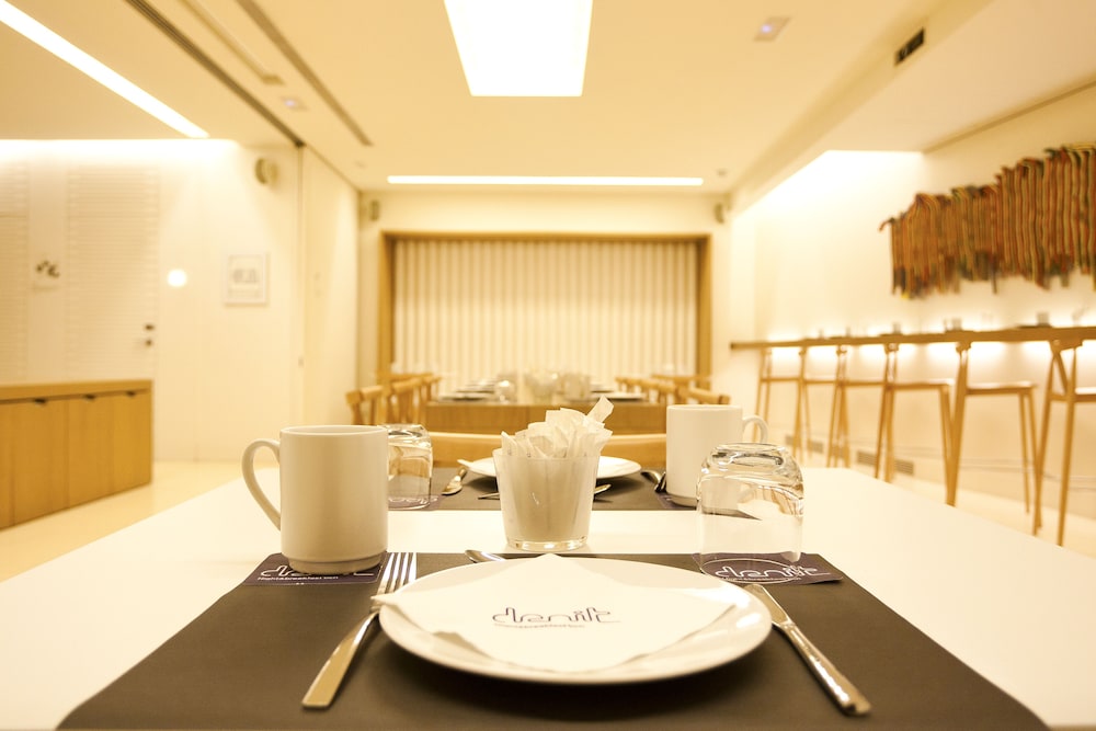 Hotel Denit Barcelona 43/48
