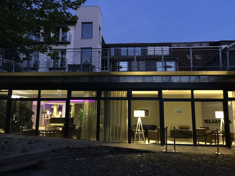 Best Western Premier Hotel An Der Wasserburg 1/68