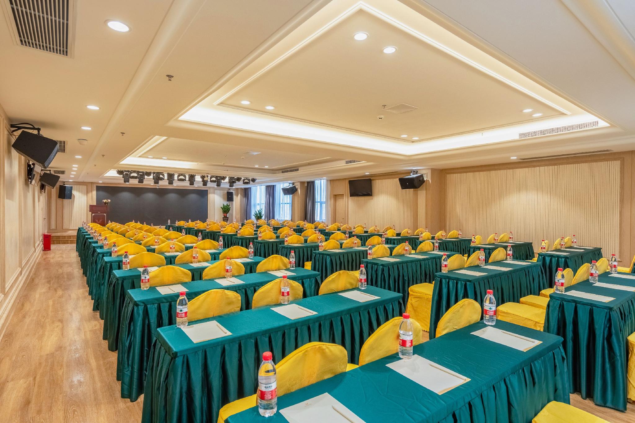 Vienna International Hotel (Dongguan Shipai Ecological Park) 28/33