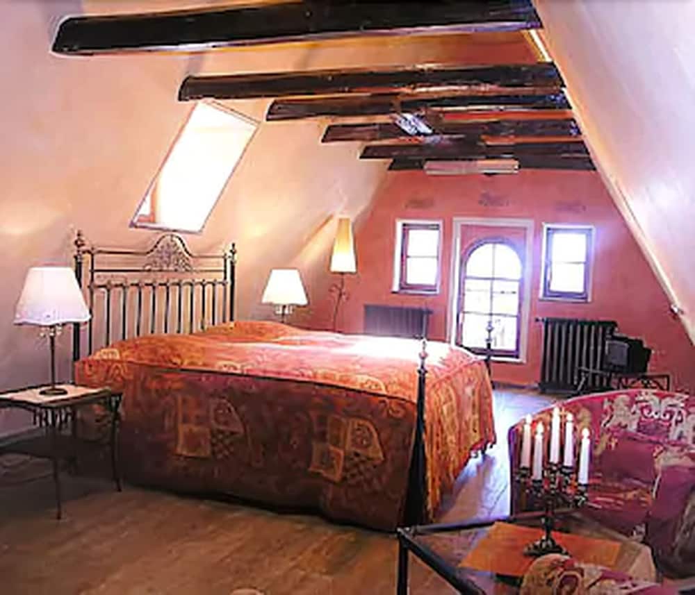 Historik Gotisches Haus Garni 17/71