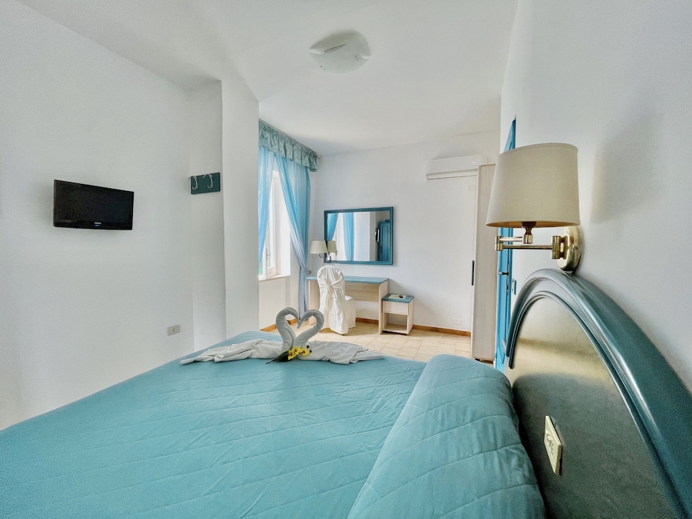Hotel Lord Byron 32/72
