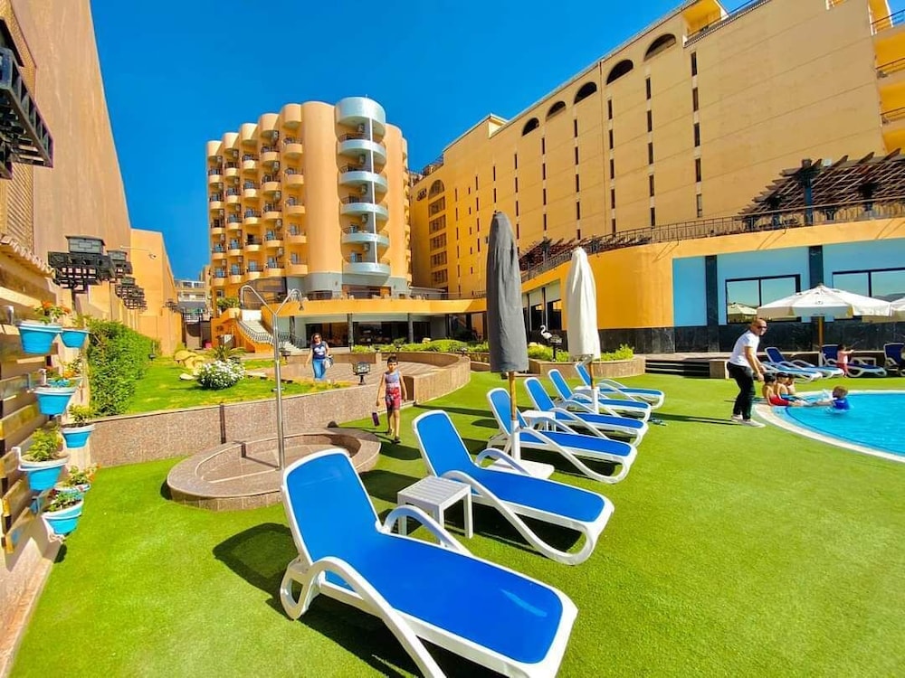 Lotus Hotel 20/28