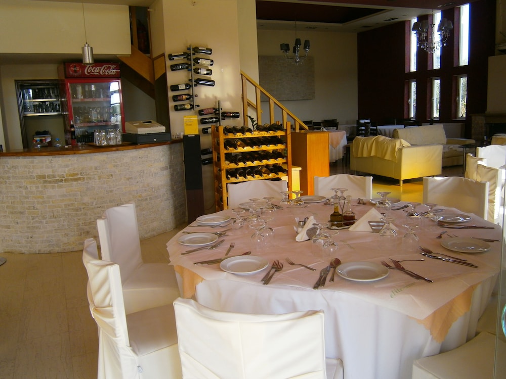KAIAFAS LAKE HOTEL 46/67