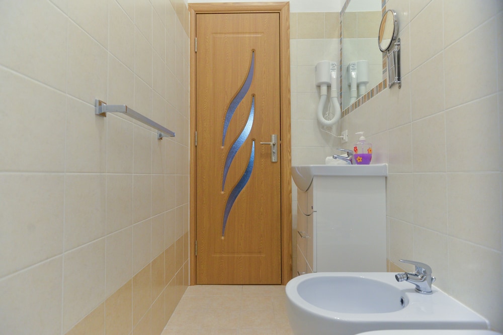 Trani B T Rooms 42/46