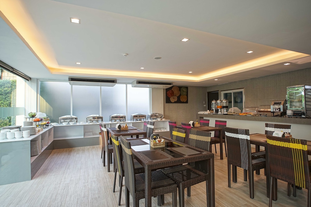 Nantra Chiangmai Riverfront Hotel 38/50