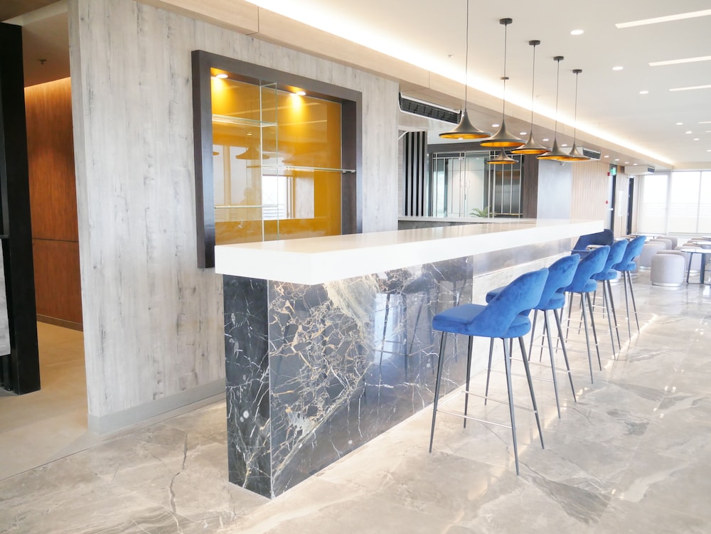 Sotogrande Katipunan 62/72