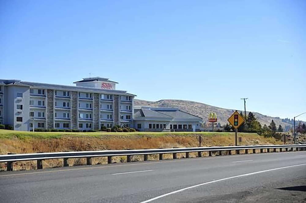 Shilo Inn Suites Hotel Klamath Falls 32/40