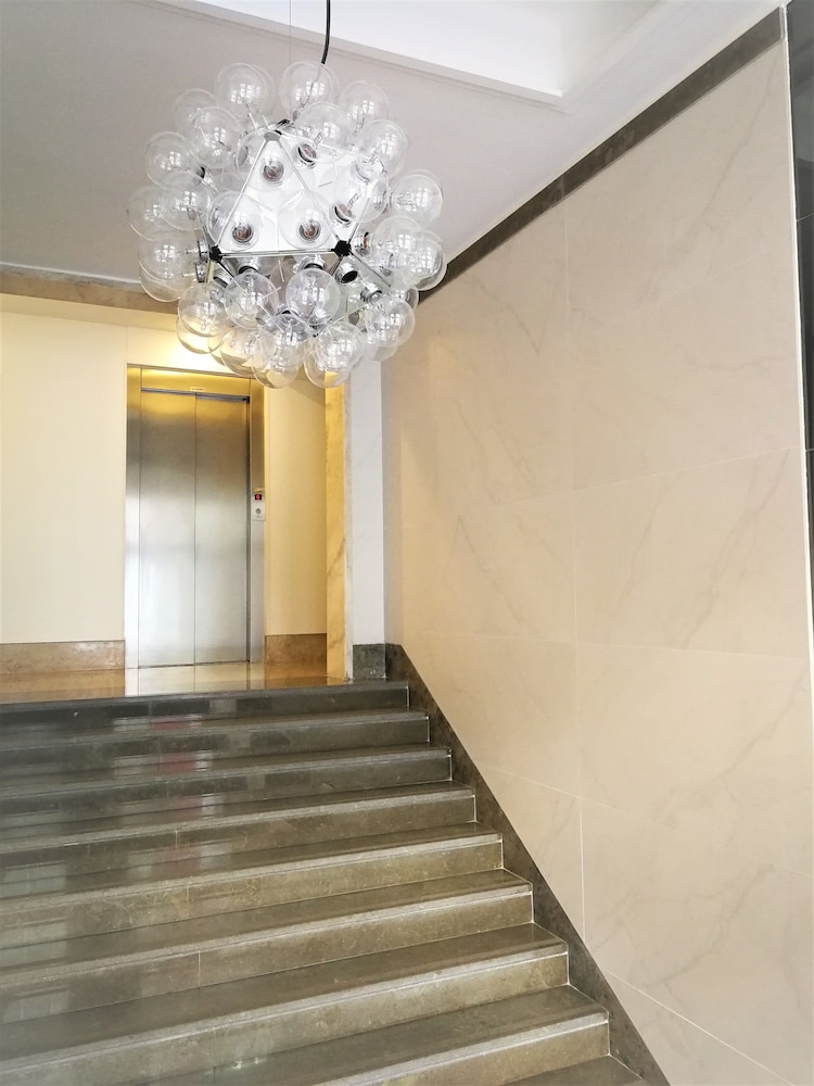 Industrial Lisbon Apartment - Adults Only 23/49