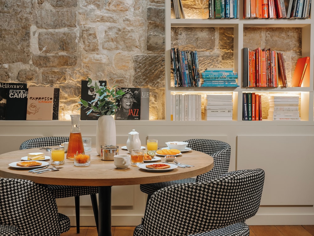 Hotel Zelie Champs-Elysees 33/50