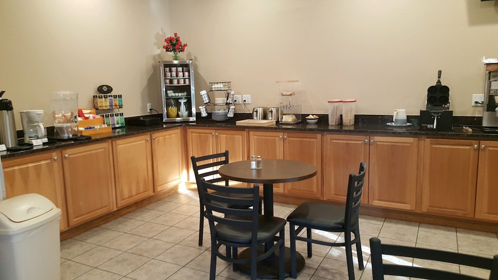 Port Angeles Inn 37/54