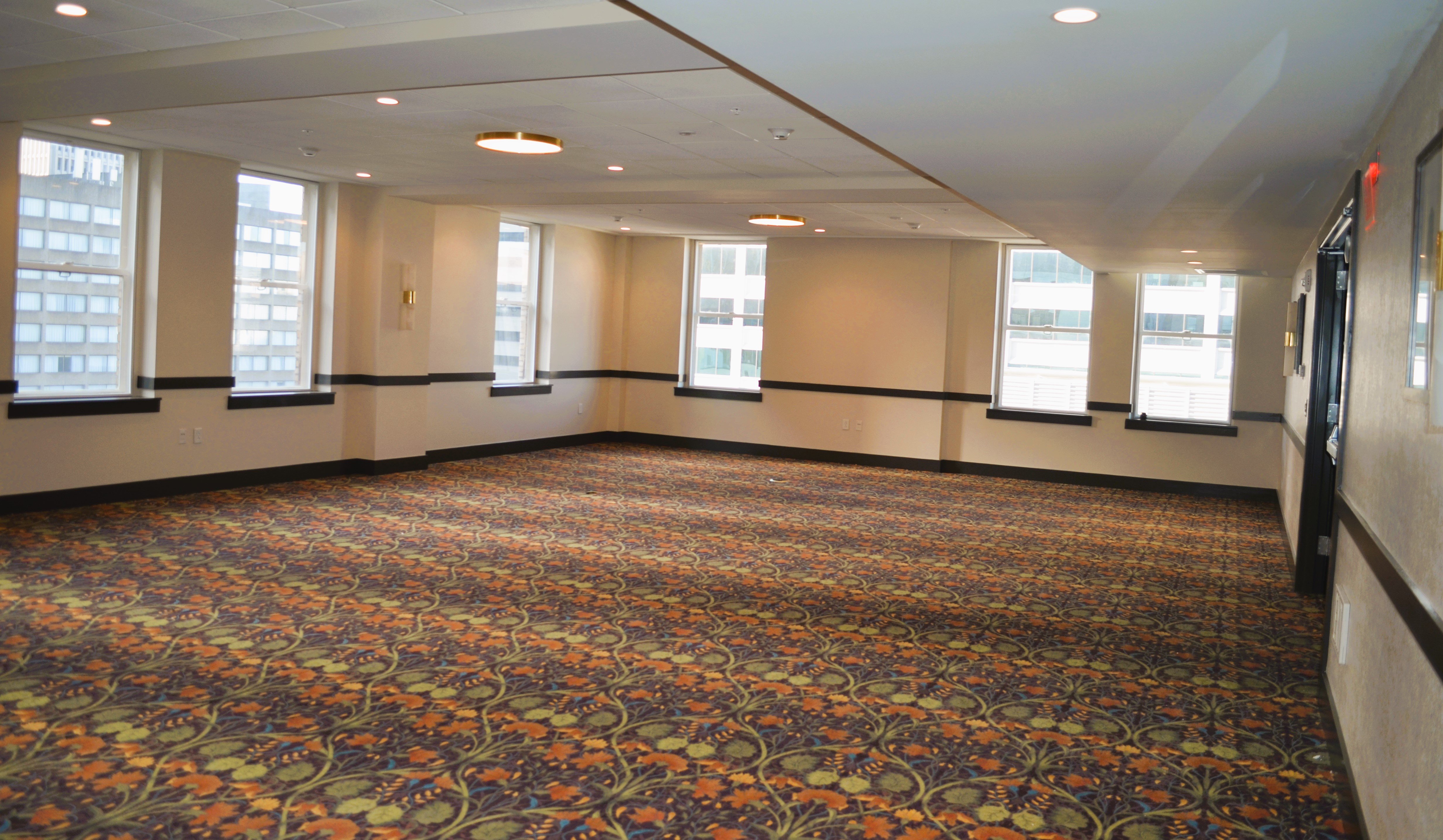 Hotel Indigo Nashville at The Countrypolitan 72/77