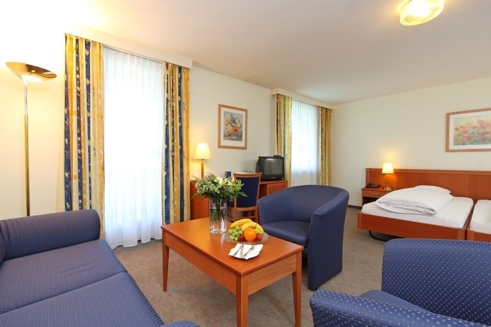 Hotel Schiff Am Rhein 30/50
