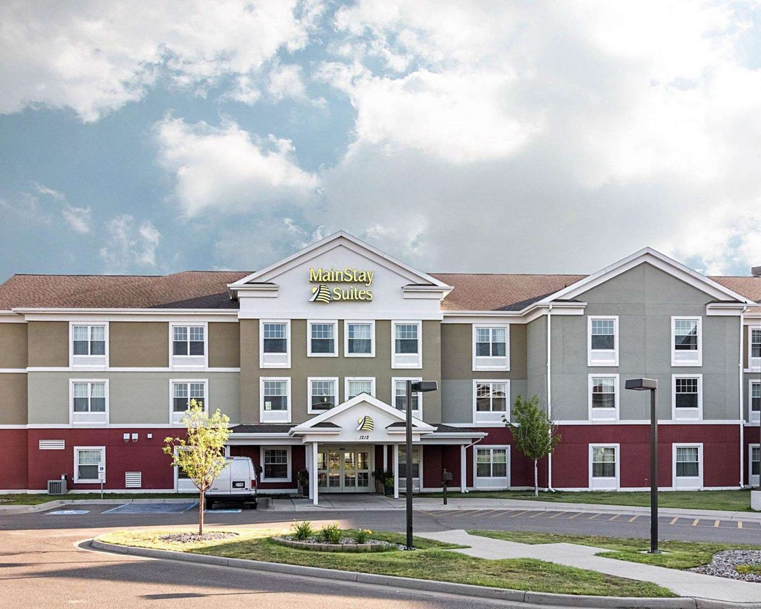 MainStay Suites Minot 3/25