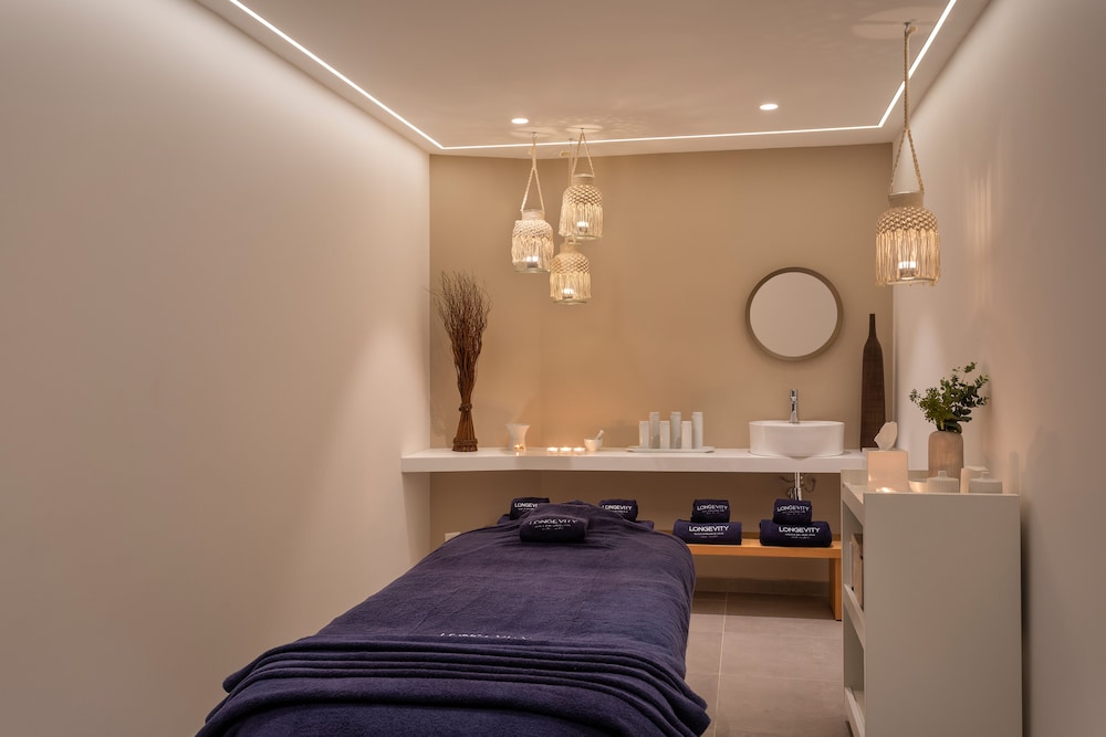Longevity Health & Wellness Hotel 28/67