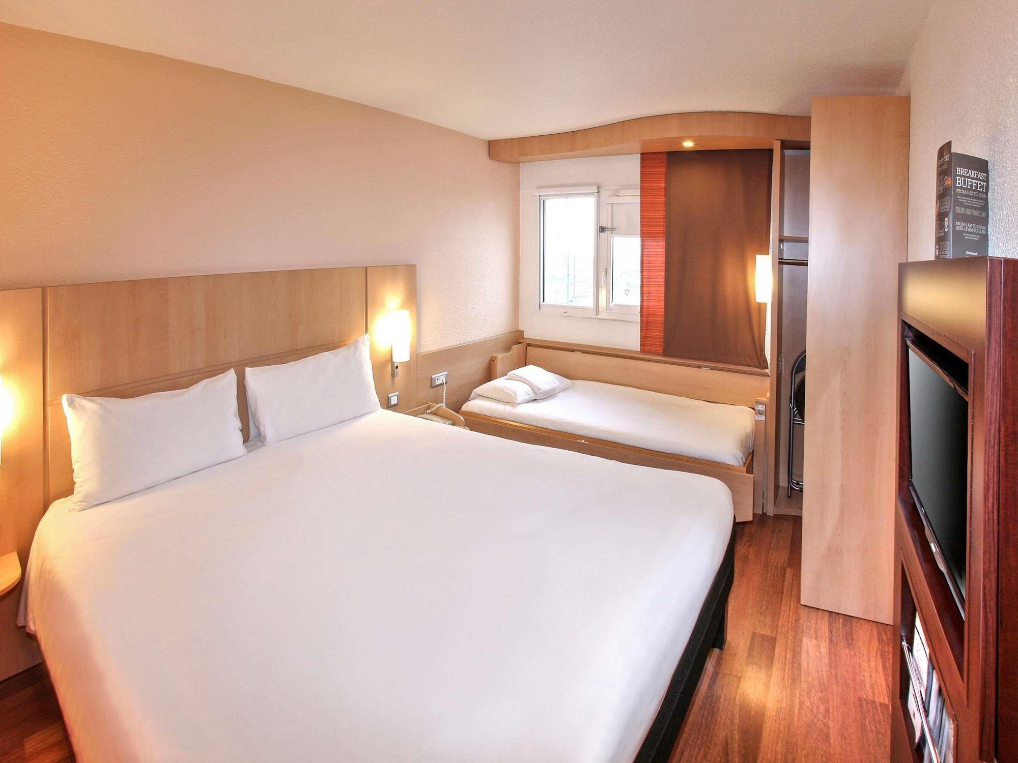 Standard, Multiple Beds