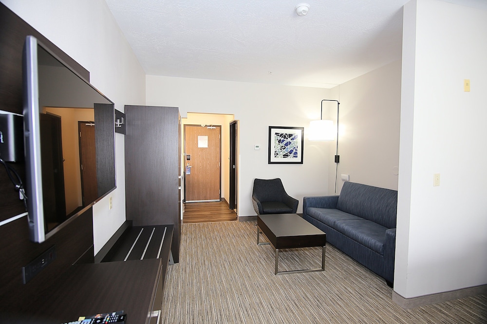 Holiday Inn Express Hotel And Suites Ashland 42/55