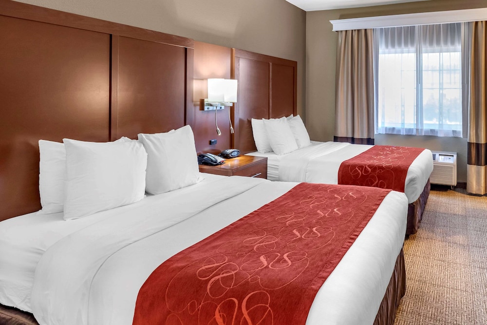 SUITE, 2 QUEEN BEDS