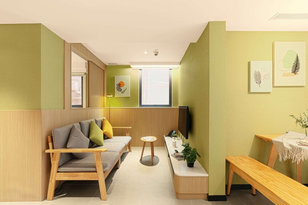 Urbanwood Ap Lei Chau 44/61