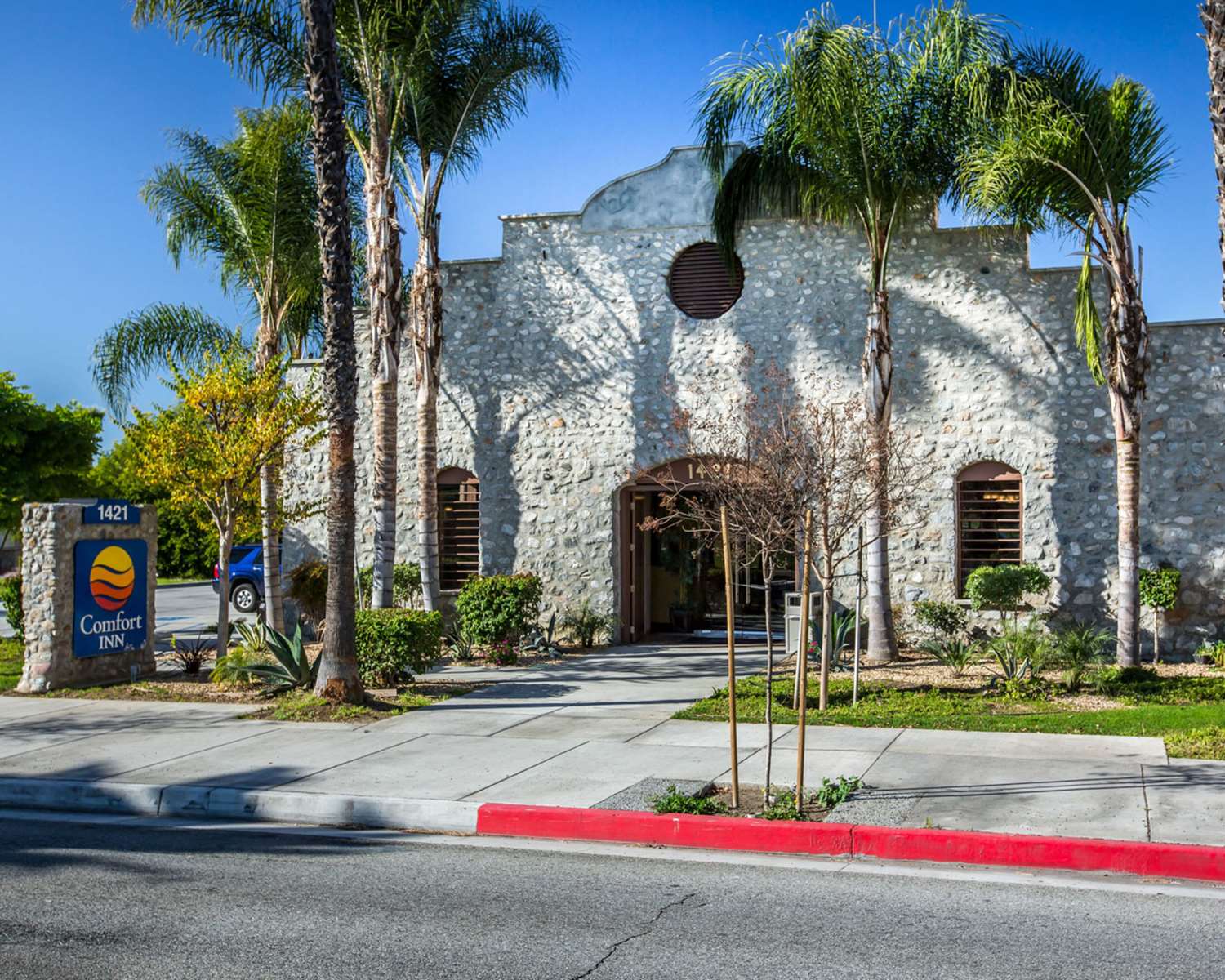Comfort Inn Pomona near Fairplex 42/46