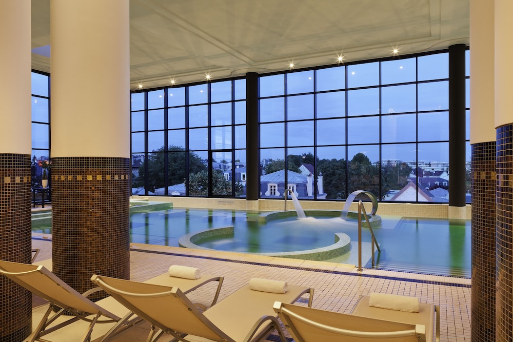 Hotel Barriere Le Grand Hotel Enghien Les Bains 28/33