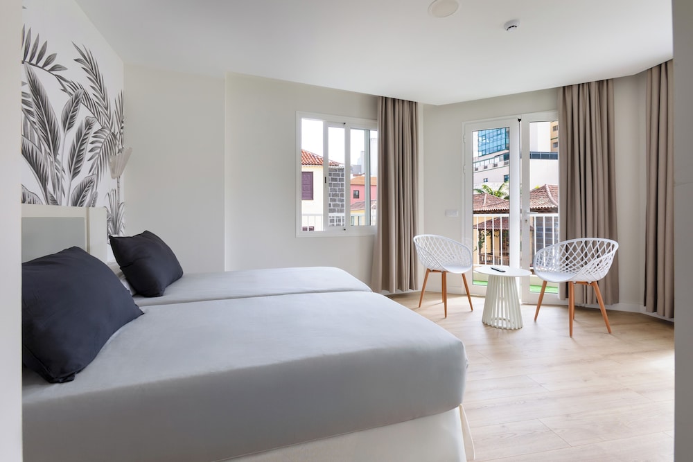 Maga Hotel 20/50