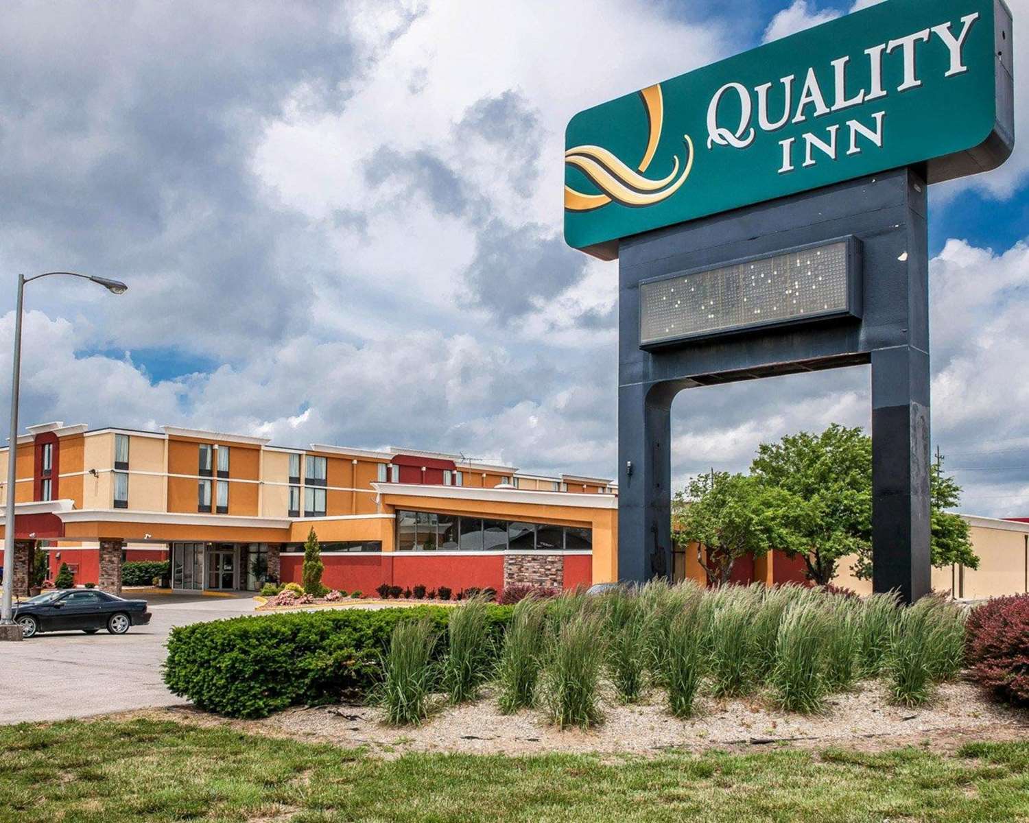 Quality Inn Terre Haute University Area 4/31