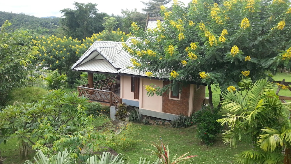 Pai Love & Baan Chon Phao Resort 34/35