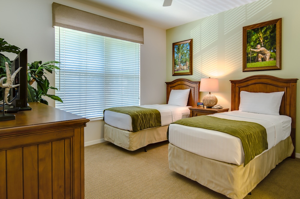 Greenlinks Golf Villas At Lely Resort 28/76