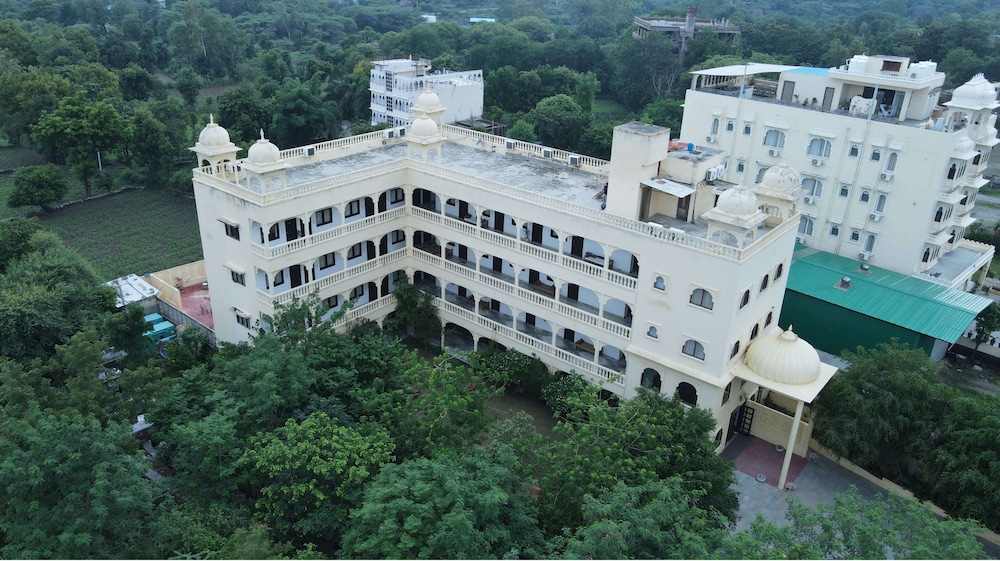 Atulya Niwas Udaipur 2/49