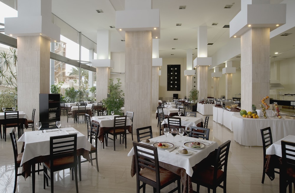 Bahia Calpe Hotel by Pierre and Vacances 56/69
