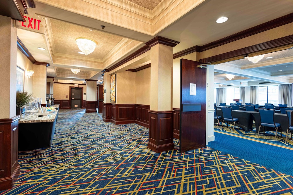 Drury Plaza Hotel St Louis At The Arch 3/50