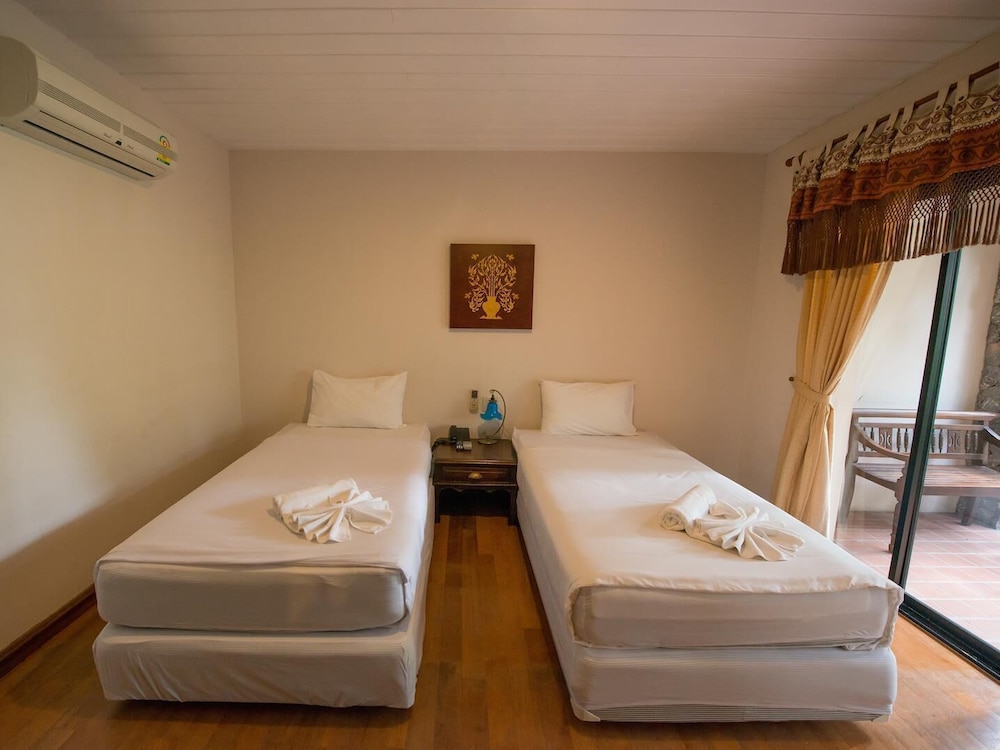 Baan Tai Had Resort and Water Sports 18/50