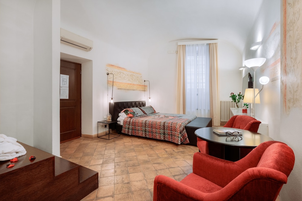 Relais Giulia 45/85