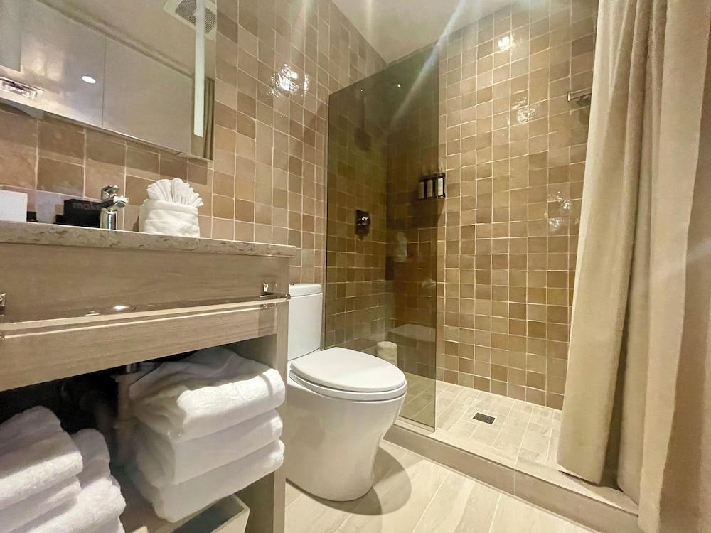 Luxx Plaza Hotel 41/51