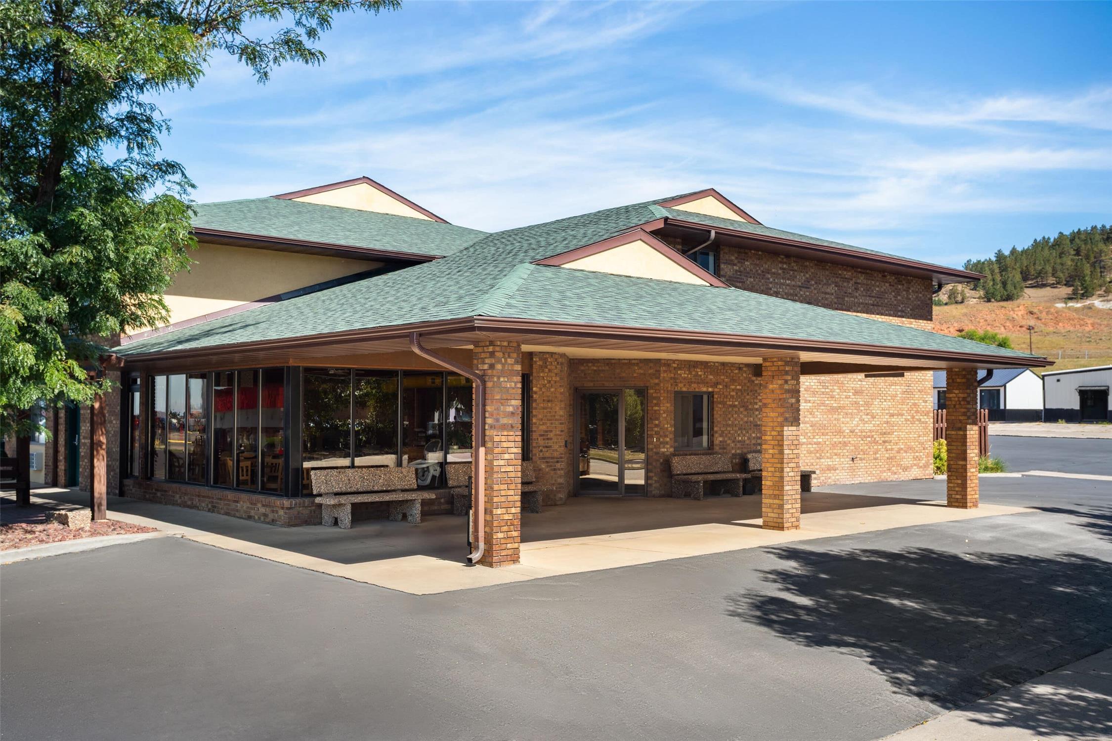 Days Inn by Wyndham Spearfish 4/38