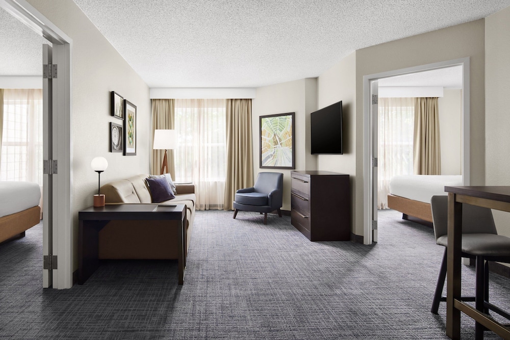 Residence Inn Marriott Carlisle 24/36
