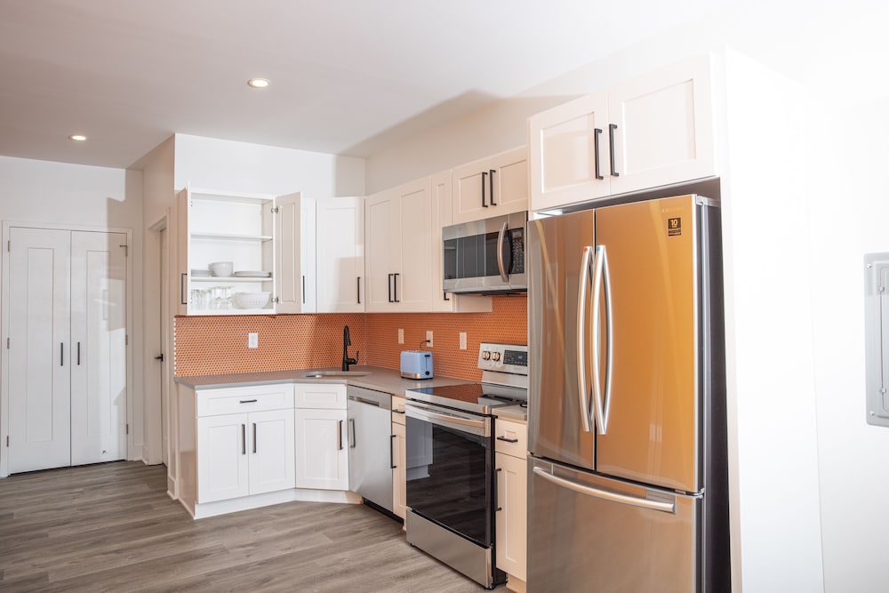 Peachtree Suites 2/16