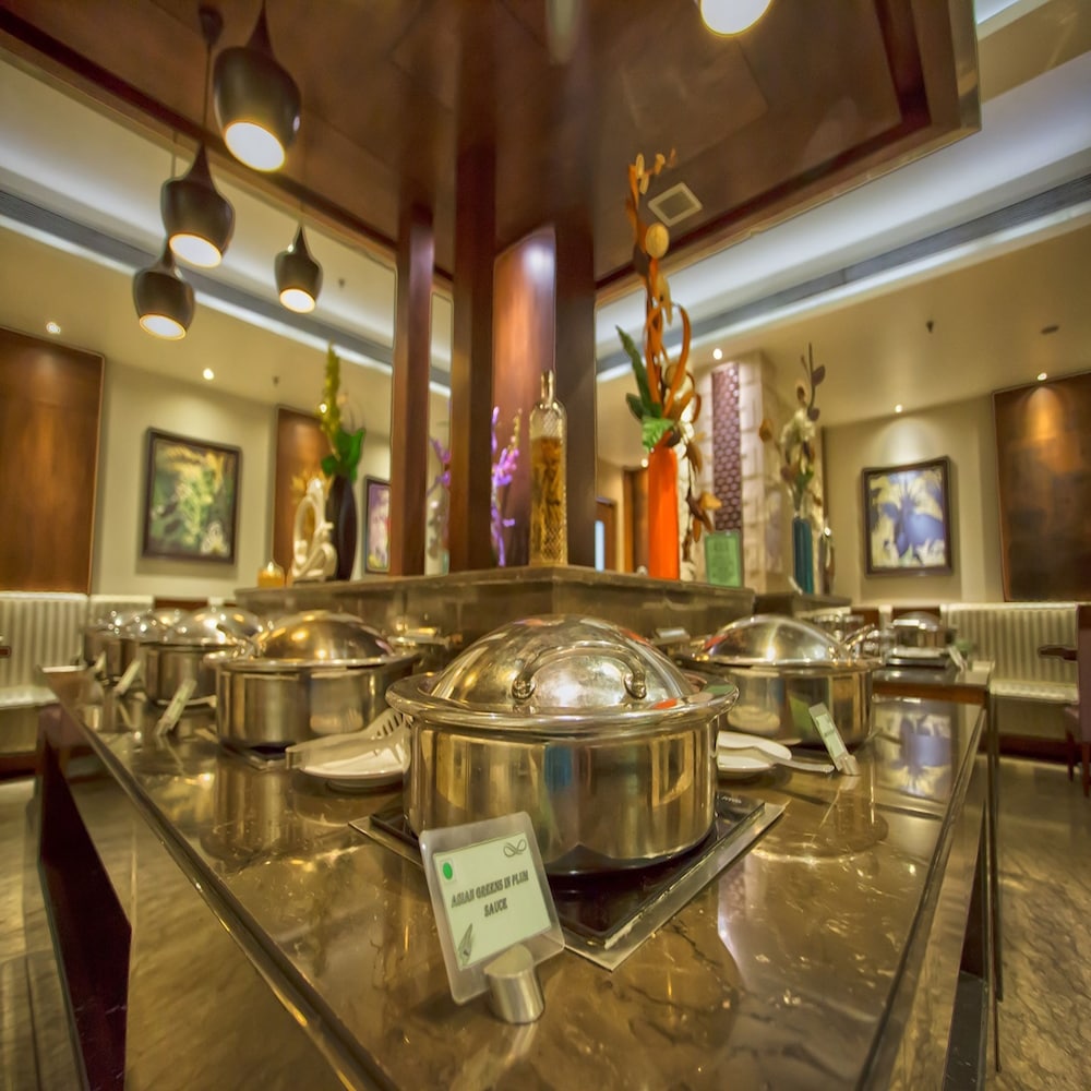 Sarovar Portico 8/50