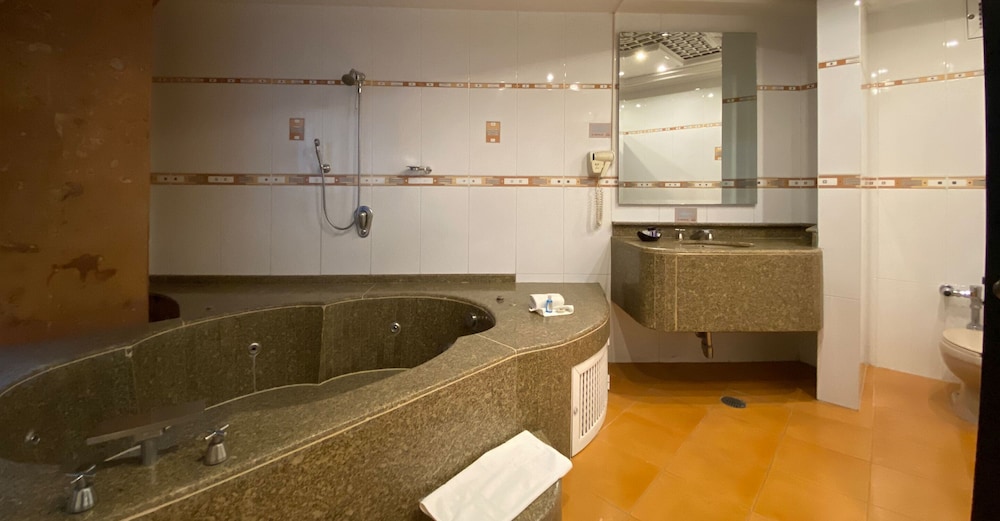 Hotel Escala Central del Norte 30/31