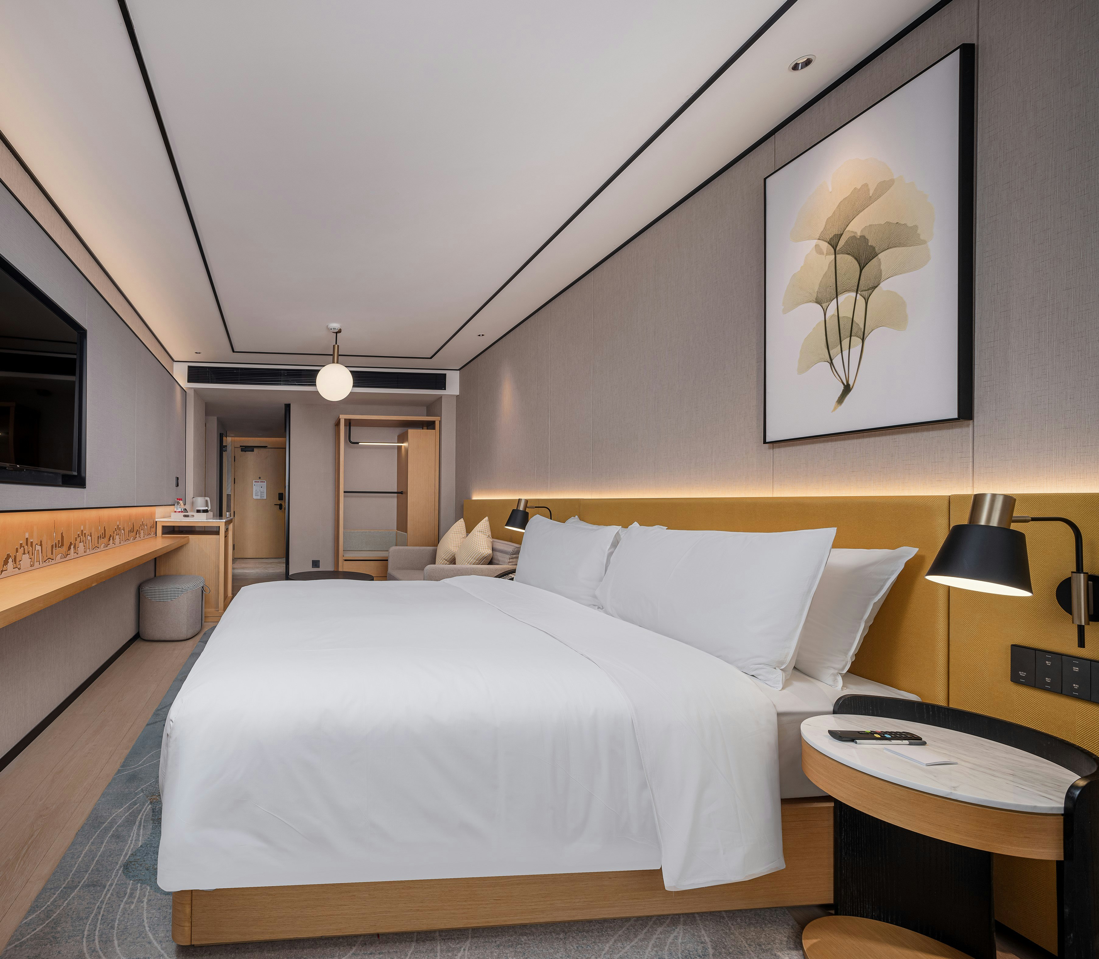 ROOM, KING BED, ACCESSIBLE