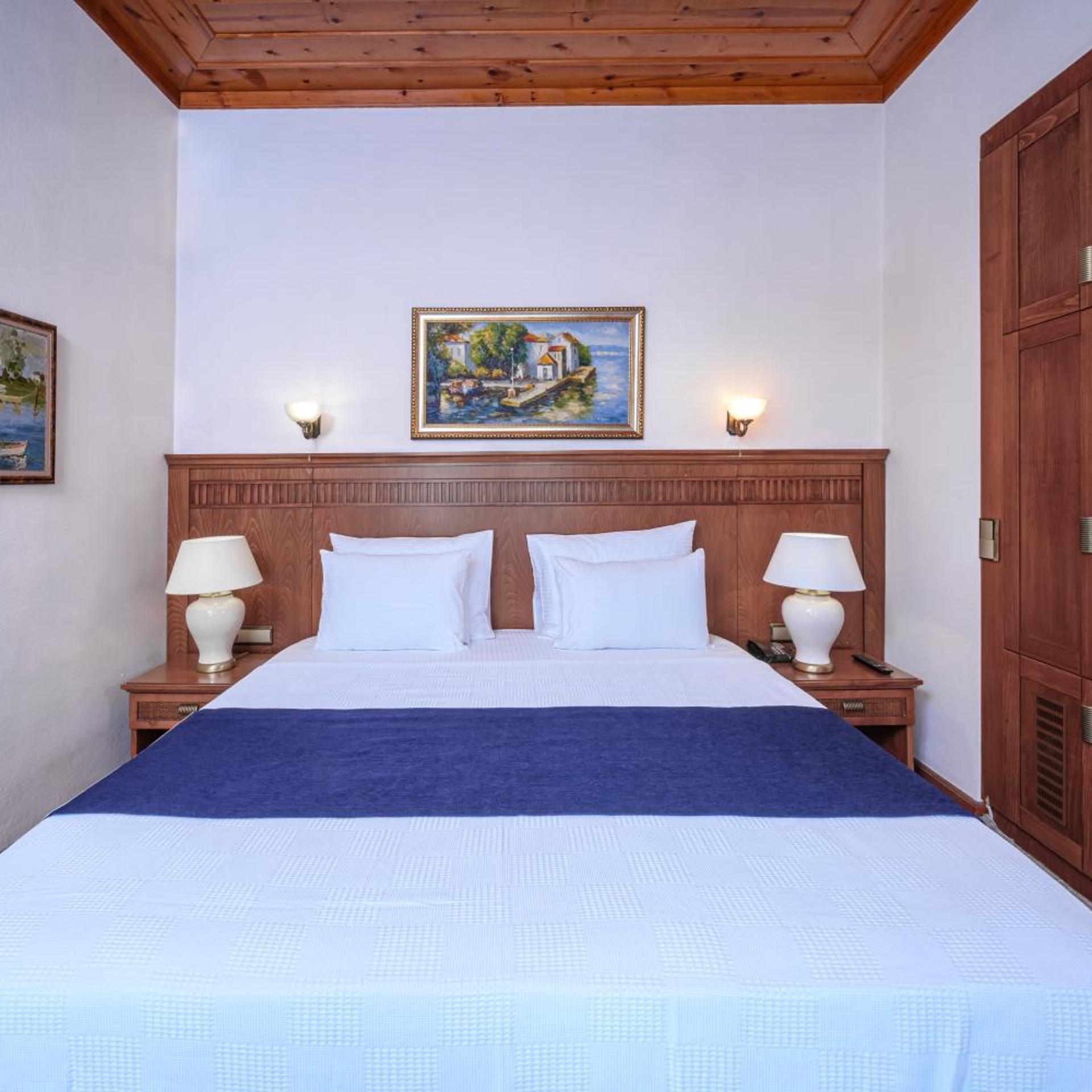 جناح بشرفة، Bosnali Hotel 3/10