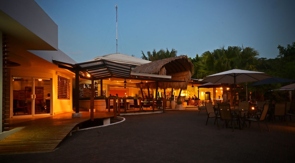 Villas Playa Samara Beach Front - All Inclusive in Samara