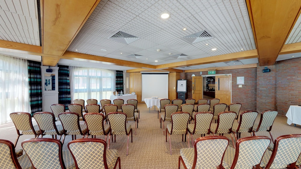 Lea Marston Hotel 33/46