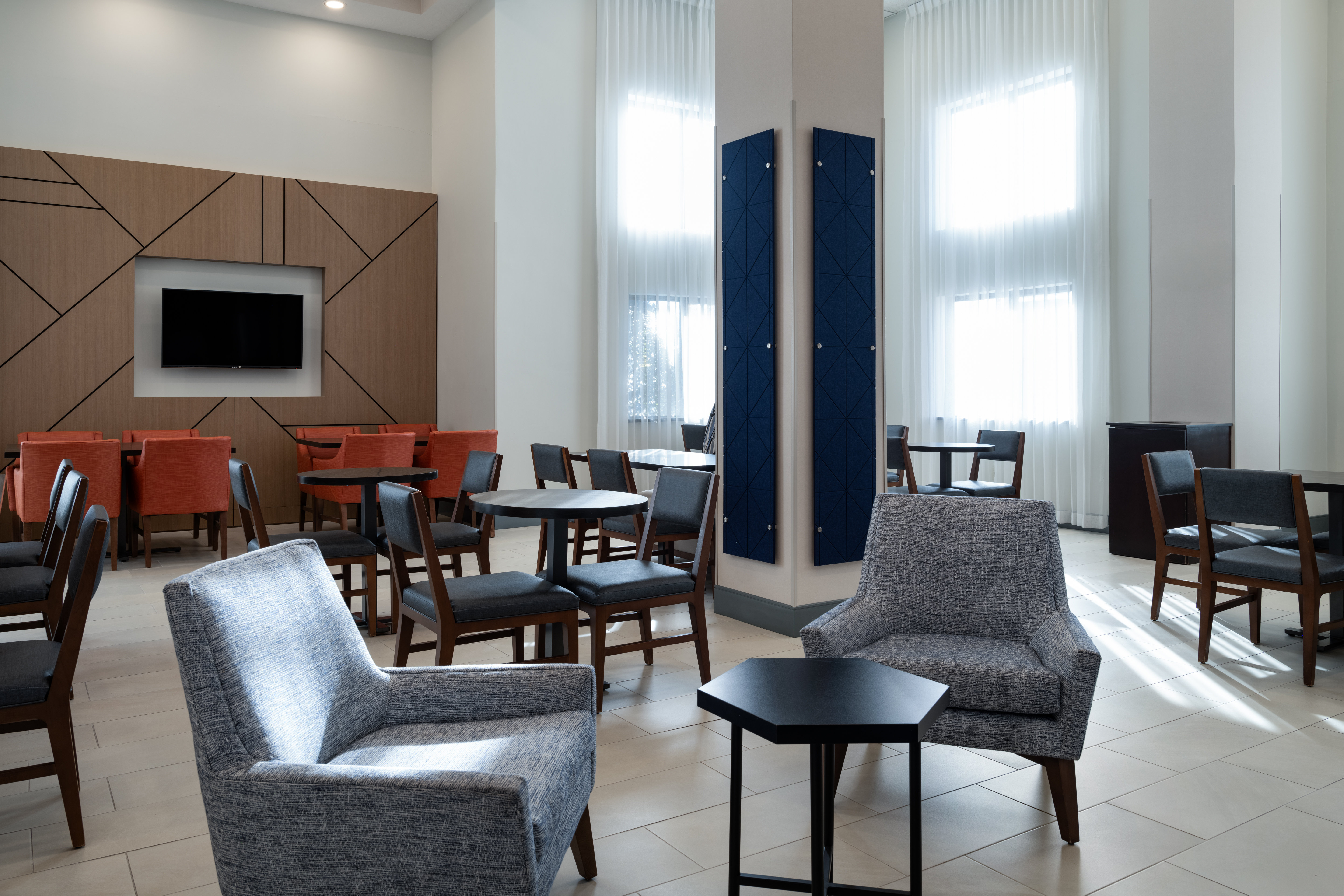 Holiday Inn Express & Suites Midwest City, an IHG Hotel 49/62