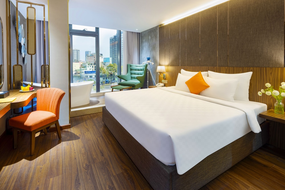 Winsuites Saigon 18/50