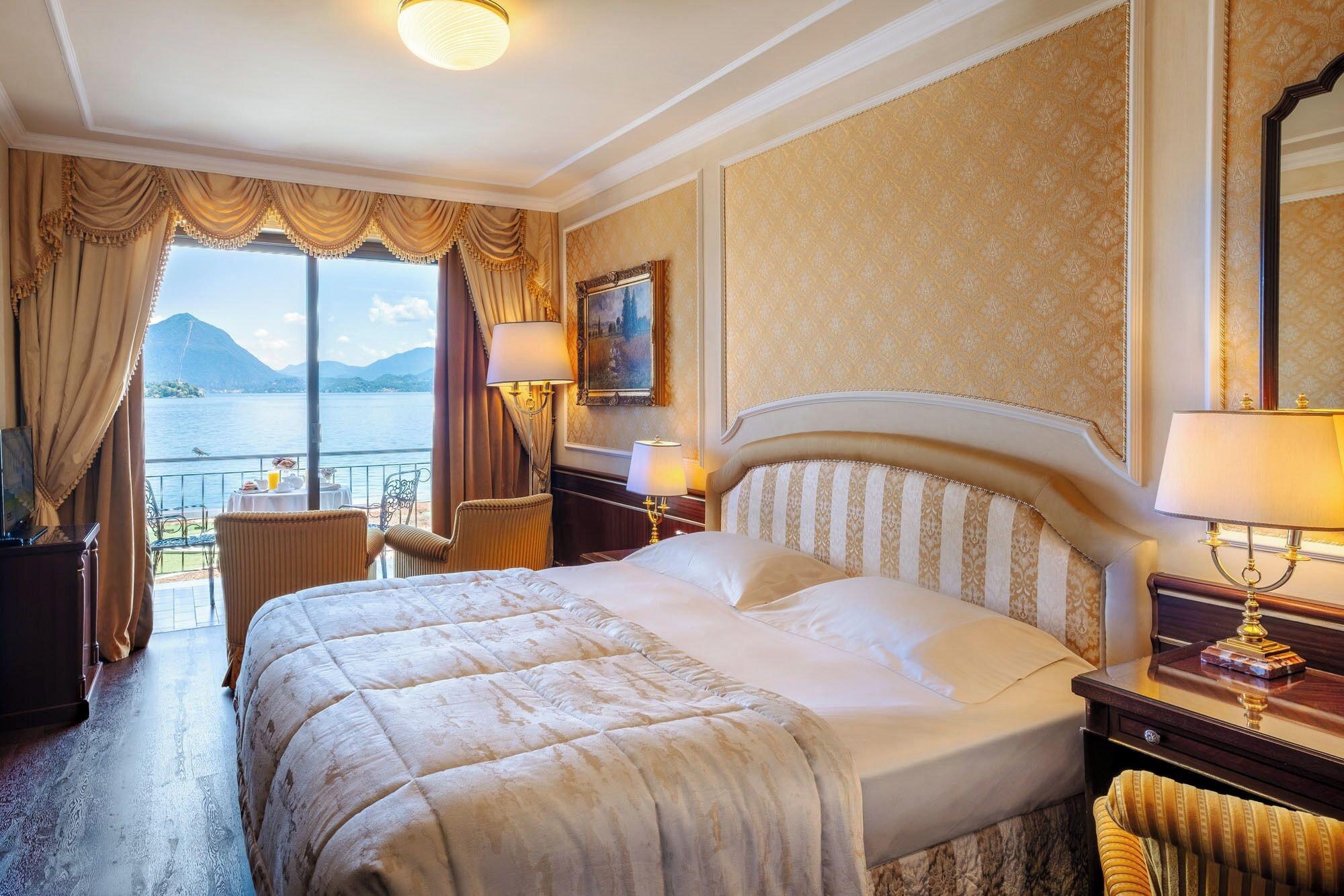Deluxe, Double Bed, Pool or Lake View