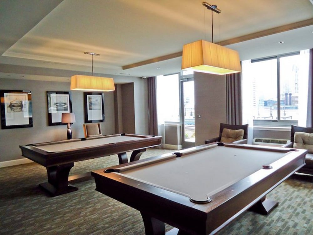 Global Luxury Suites Downtown Jersey City 31/71