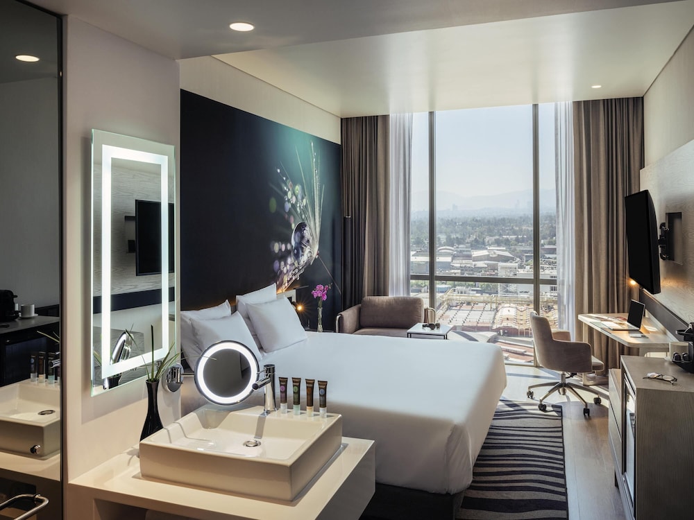 Novotel Mexico City Toreo 15/50
